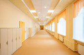 Шторы для  коридора в детский сад
