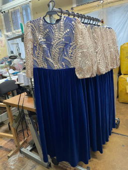 Платье бархатное с кружевным лифом "Пшеница"